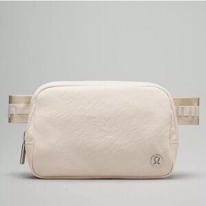 LULULEMON *WORDMARK* 1L BELT/CROSSBODY